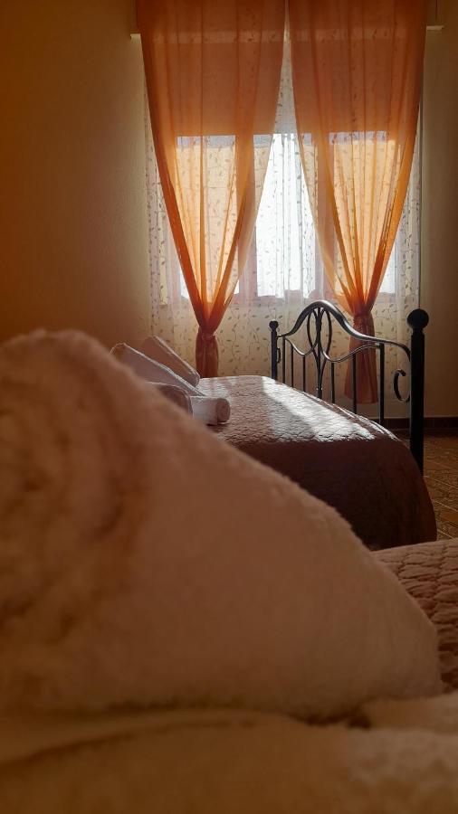 Su Fassoi Cabras Bed and Breakfast Exteriör bild