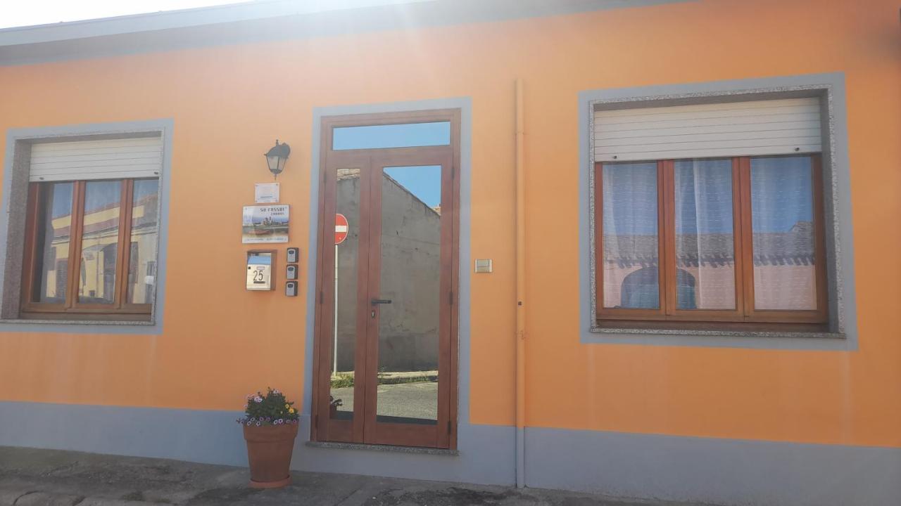 Su Fassoi Cabras Bed and Breakfast Exteriör bild